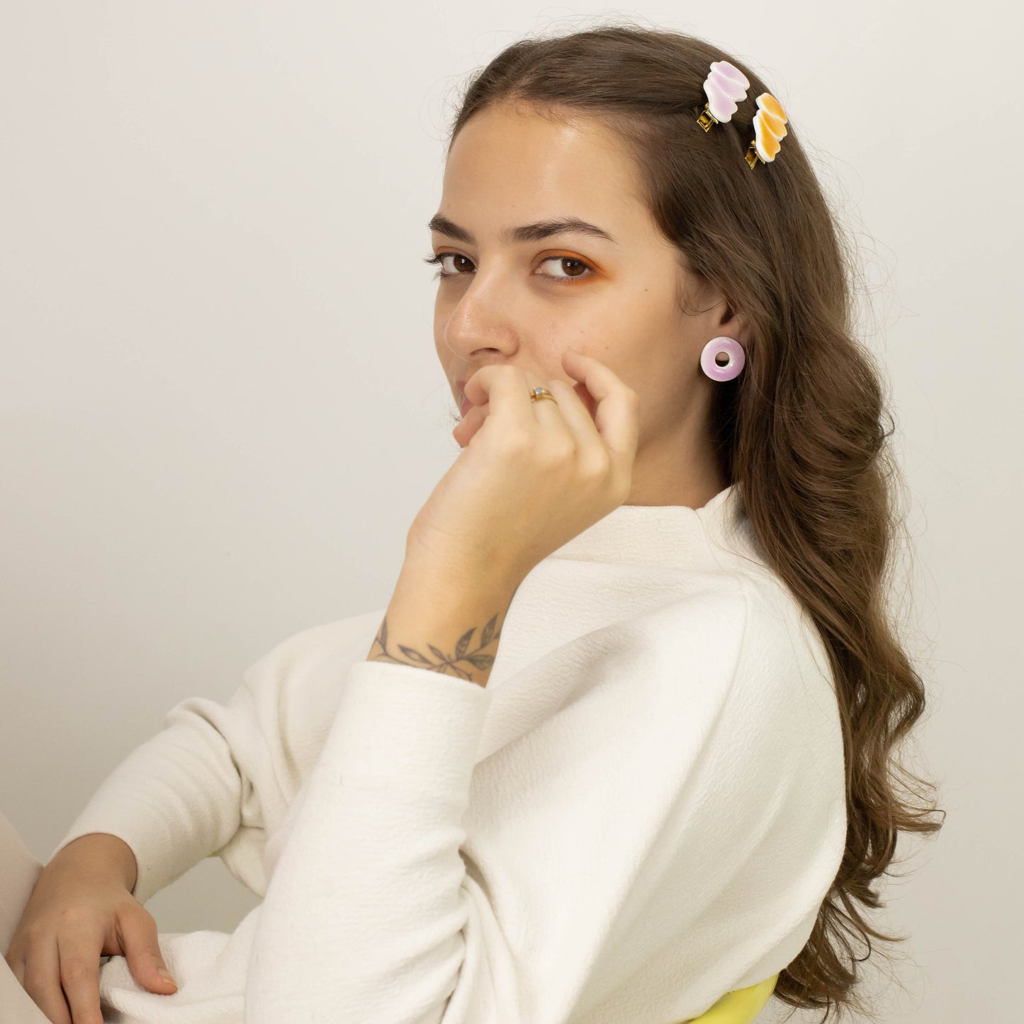 Brinco Maria lilás